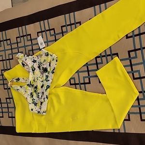 NWT Women's workout set...sports bra and leggings...small